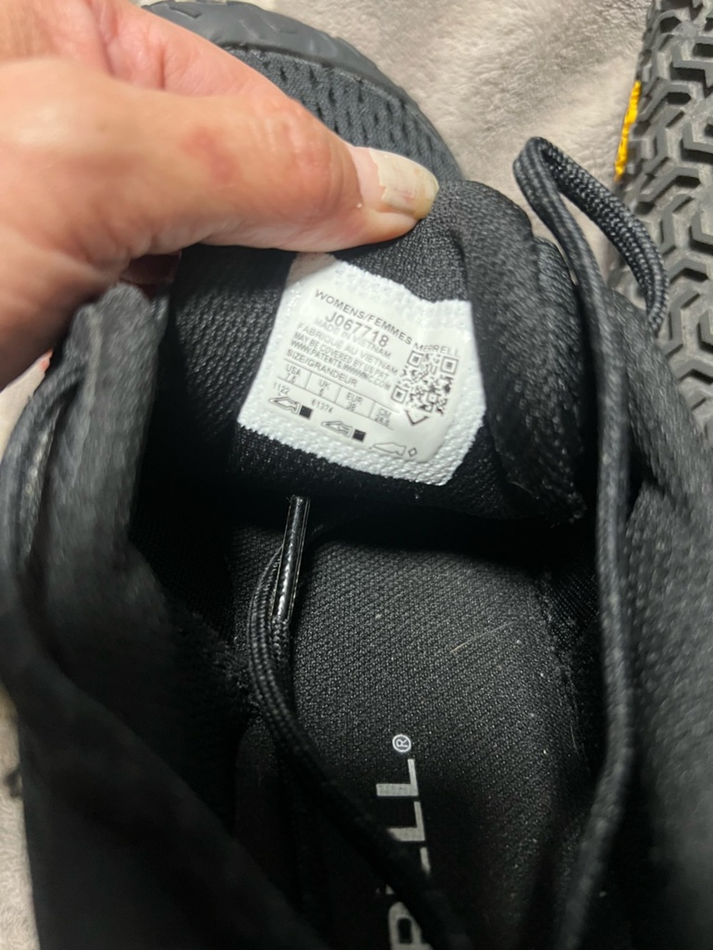 Merrell Vapor Glove 6 barefoot training shoes in black. - Picture 7 of 7